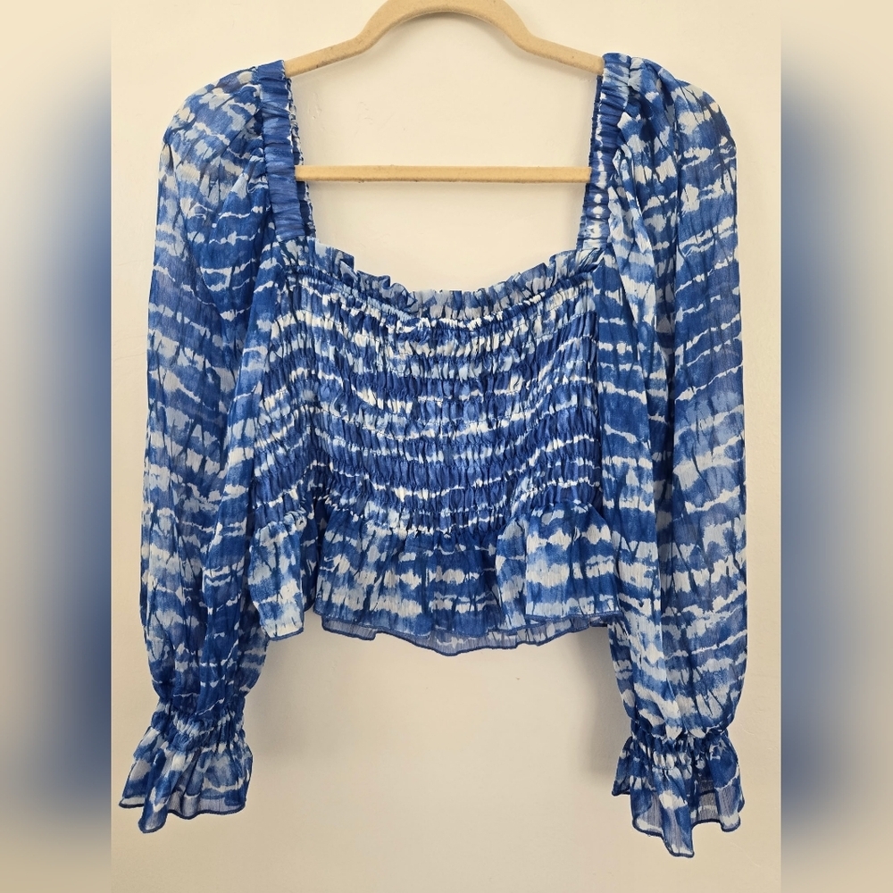 Zara blue white tie-dye cropped shirred blouse. Size Large. - Picture 4 of 8